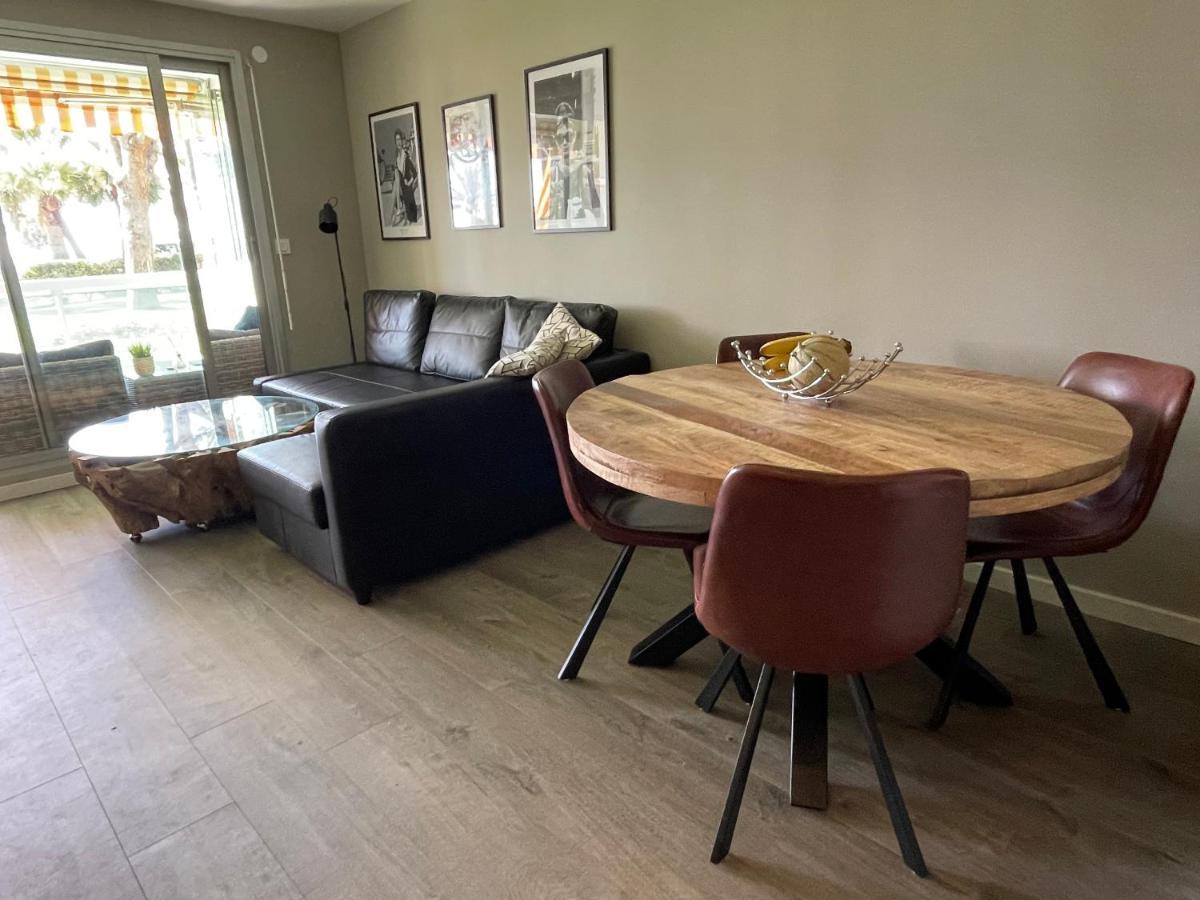 4-Star Beachfront Appartment- Sea View Канны Экстерьер фото
